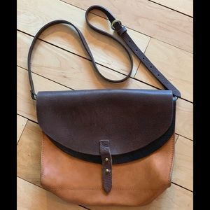 Leather shoulder bag
